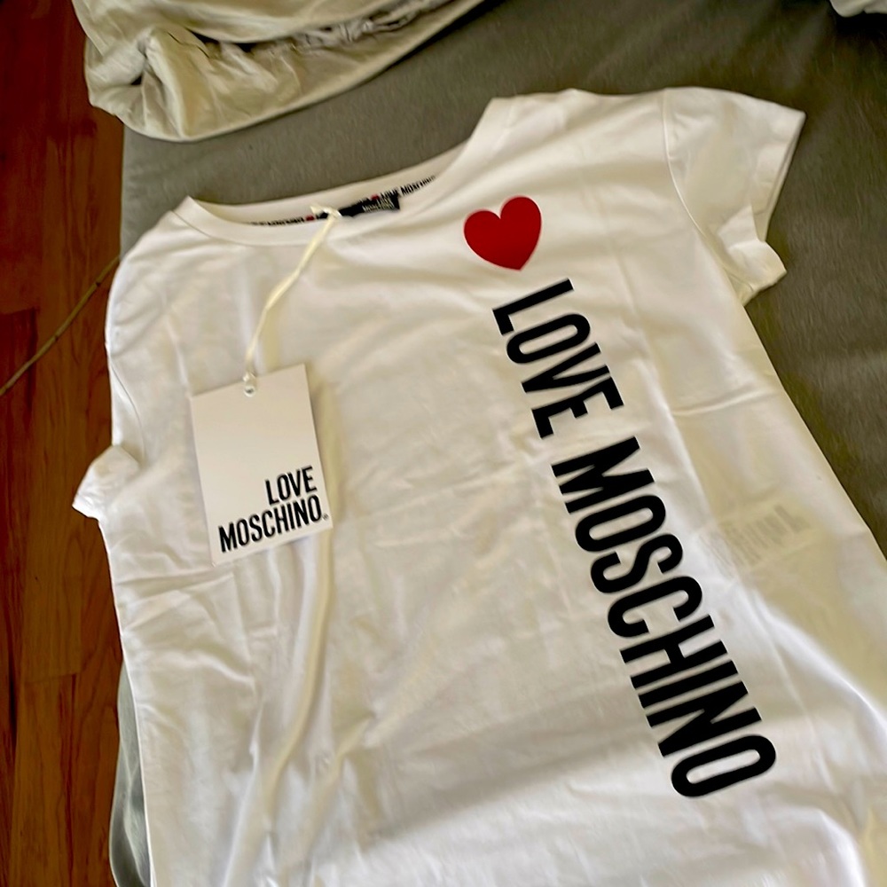 Love moschino white tee